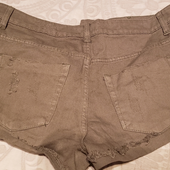 Forever 21 Sports - Picture 4 of 5